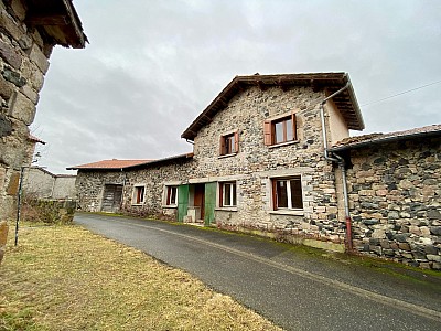 MAISON A VENDRE - ROCHE EN REGNIER - 406 m2 - 149000€