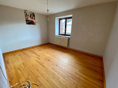MAISON A VENDRE - ROCHE EN REGNIER - 406 m2 - 149000€