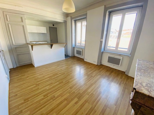 APPARTEMENT T1 A LOUER - ST ETIENNE REPUBLIQUE/FOURNEYRON/DORIAN - 34.32 m2 - 415�&euro; charges comprises par mois