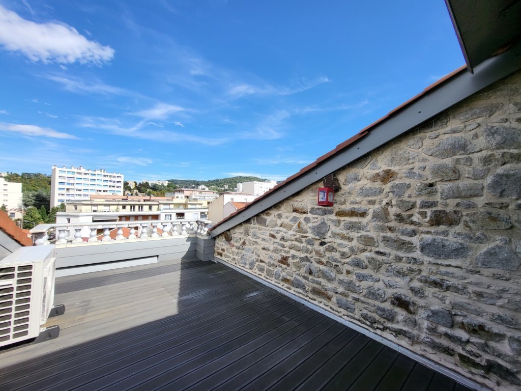 Appartement DUPLEX avec Terrasse Tropzienne A VENDRE - ST ETIENNE FACULTE   CENTRE DEUX - 147.25 m2 - 195000€