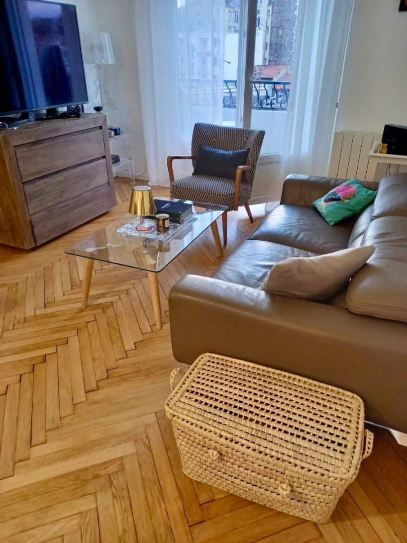 IMMEUBLE A VENDRE - ST ETIENNE CENTRE VILLE - 517 m2 - 500000€