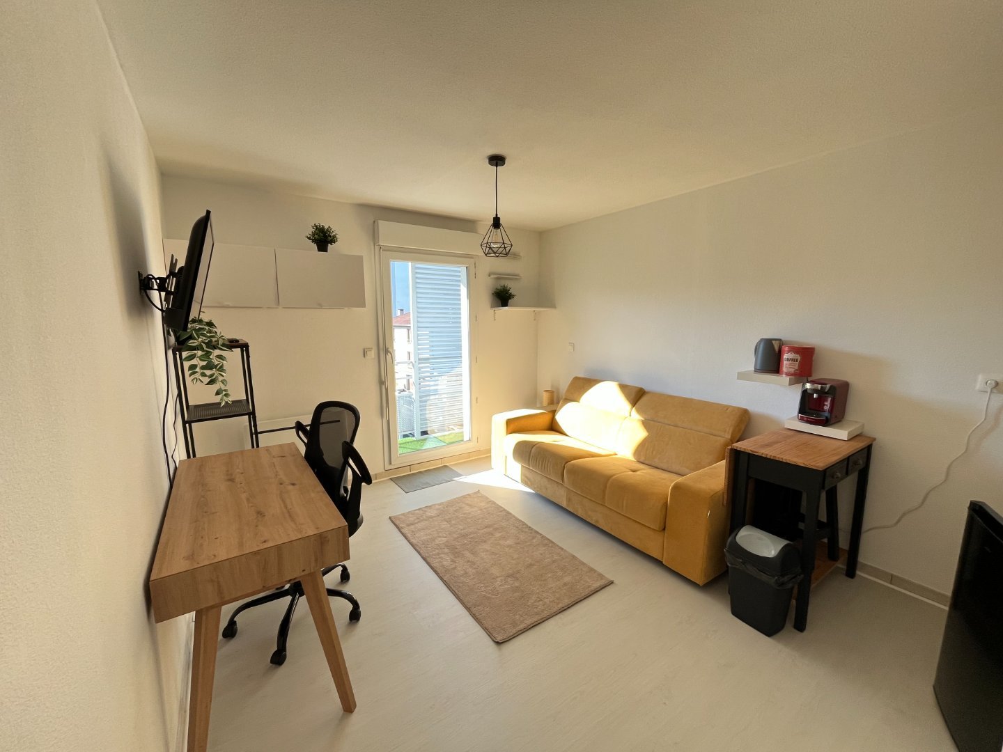 Rsidence tudiante A LOUER - ST ETIENNE BELLEVUE - 19.5 m2 - 410€ charges comprises par mois