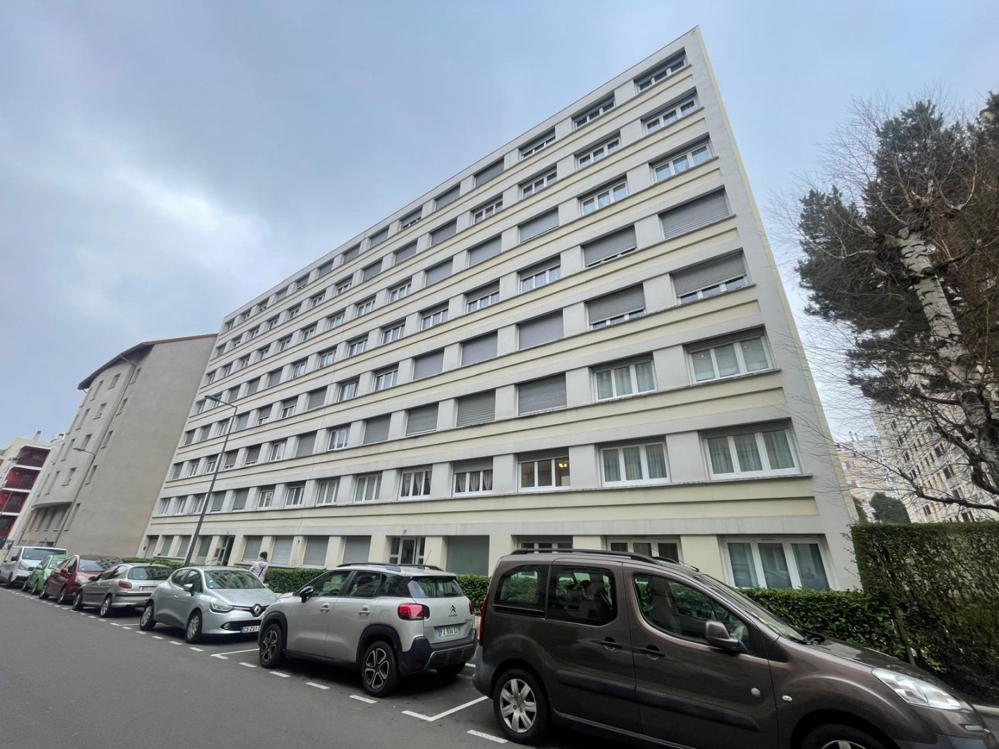 Appartement Type 2 tage lev en bon tat A VENDRE - ST ETIENNE BELLEVUE - 60.96 m2 - 64000€