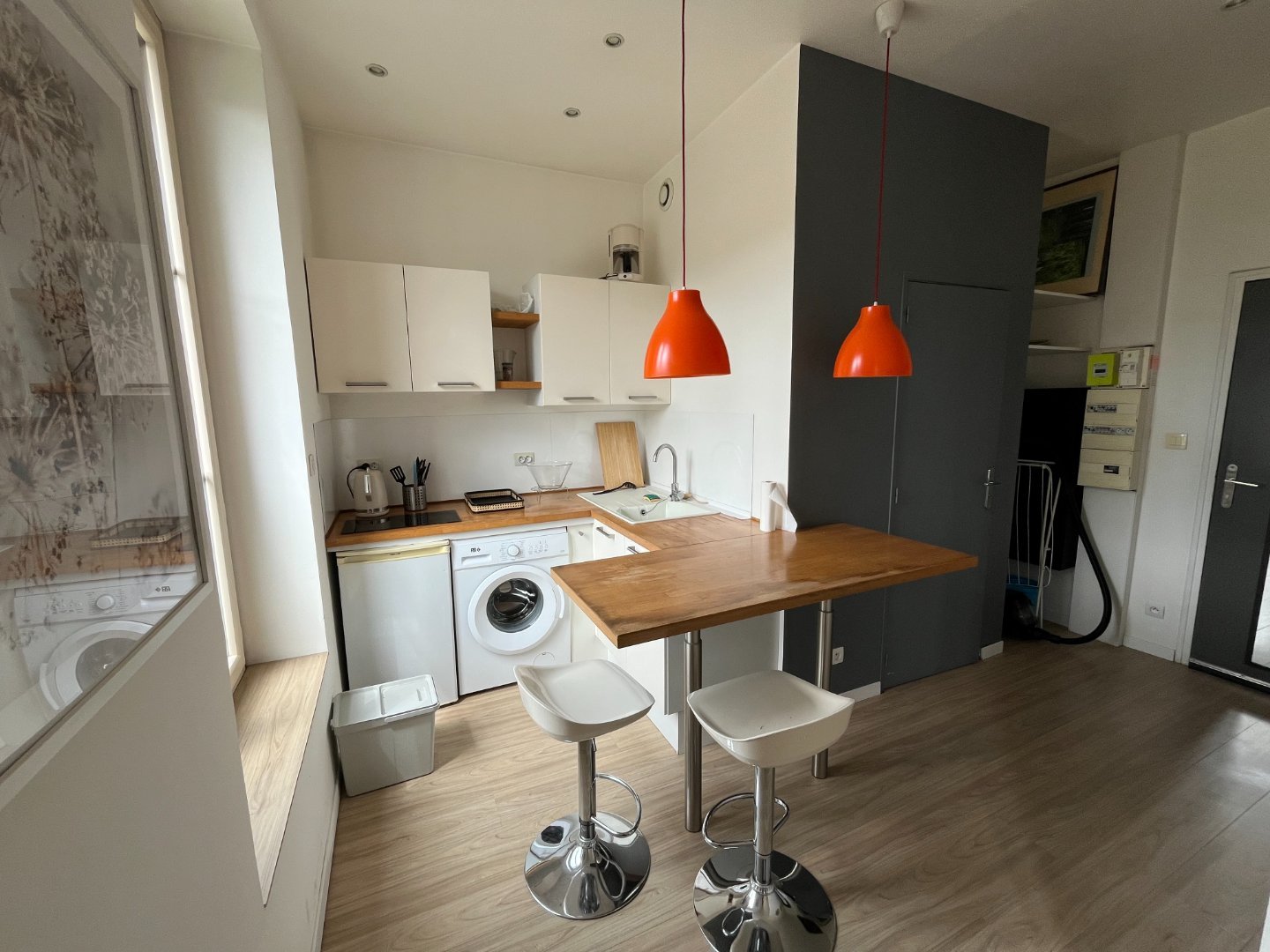 STUDIO A LOUER - ST ETIENNE BELLEVUE - 26.55 m2 - 430€ charges comprises par mois