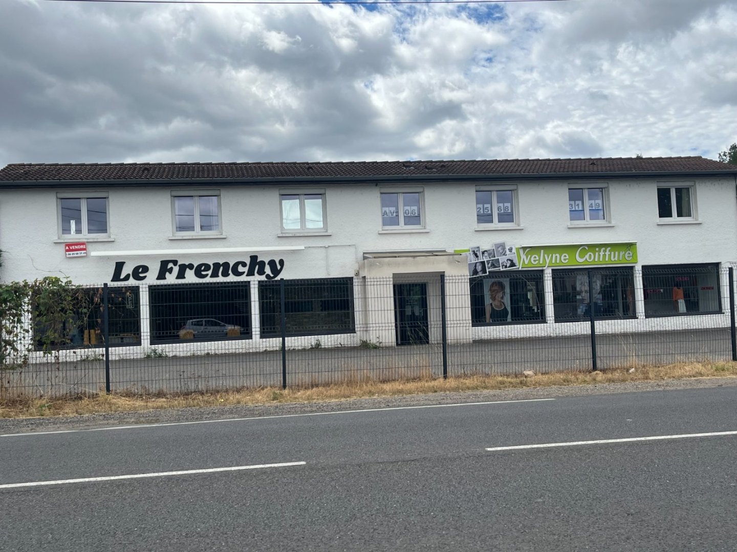 IMMEUBLE A VENDRE - ST CYPRIEN - 125 m2 - 570000€