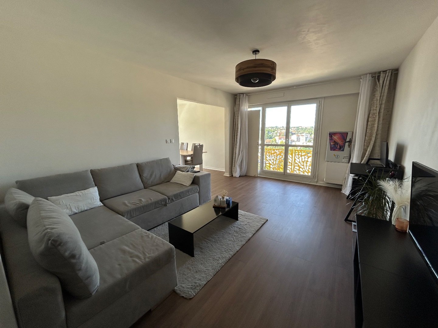 APPARTEMENT T3 A VENDRE - ST ETIENNE BELLEVUE - 76 m2 - 100000€