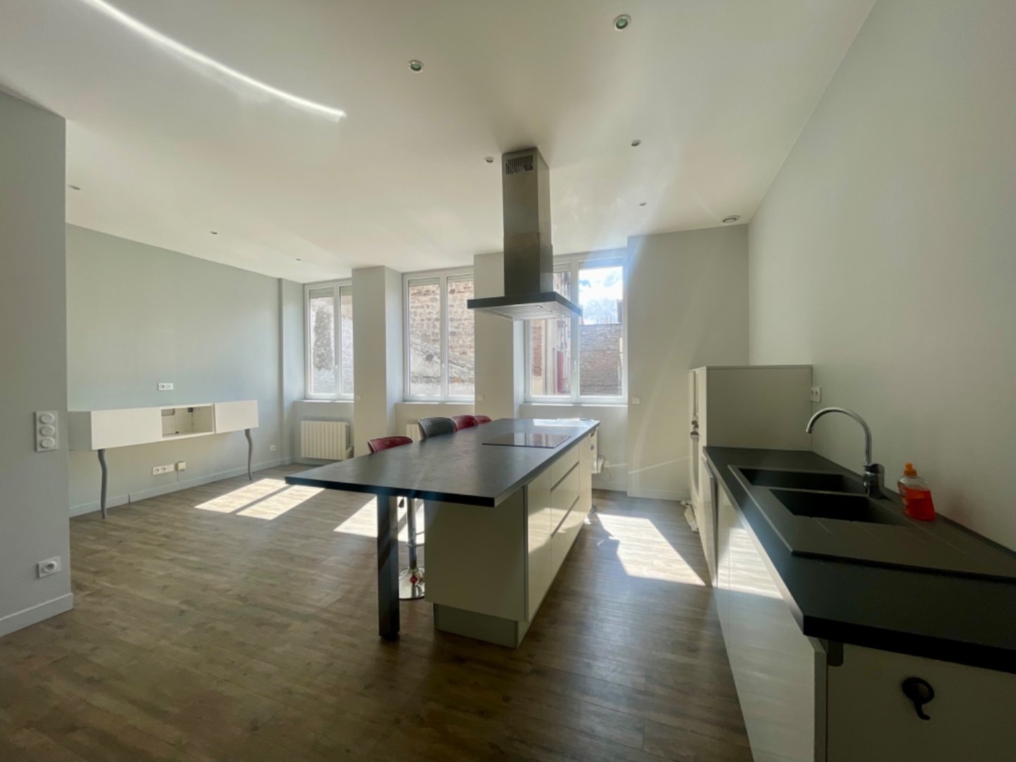 APPARTEMENT T3 A VENDRE - ST ETIENNE Chavanelle - 57.99 m2 - 103 000 €