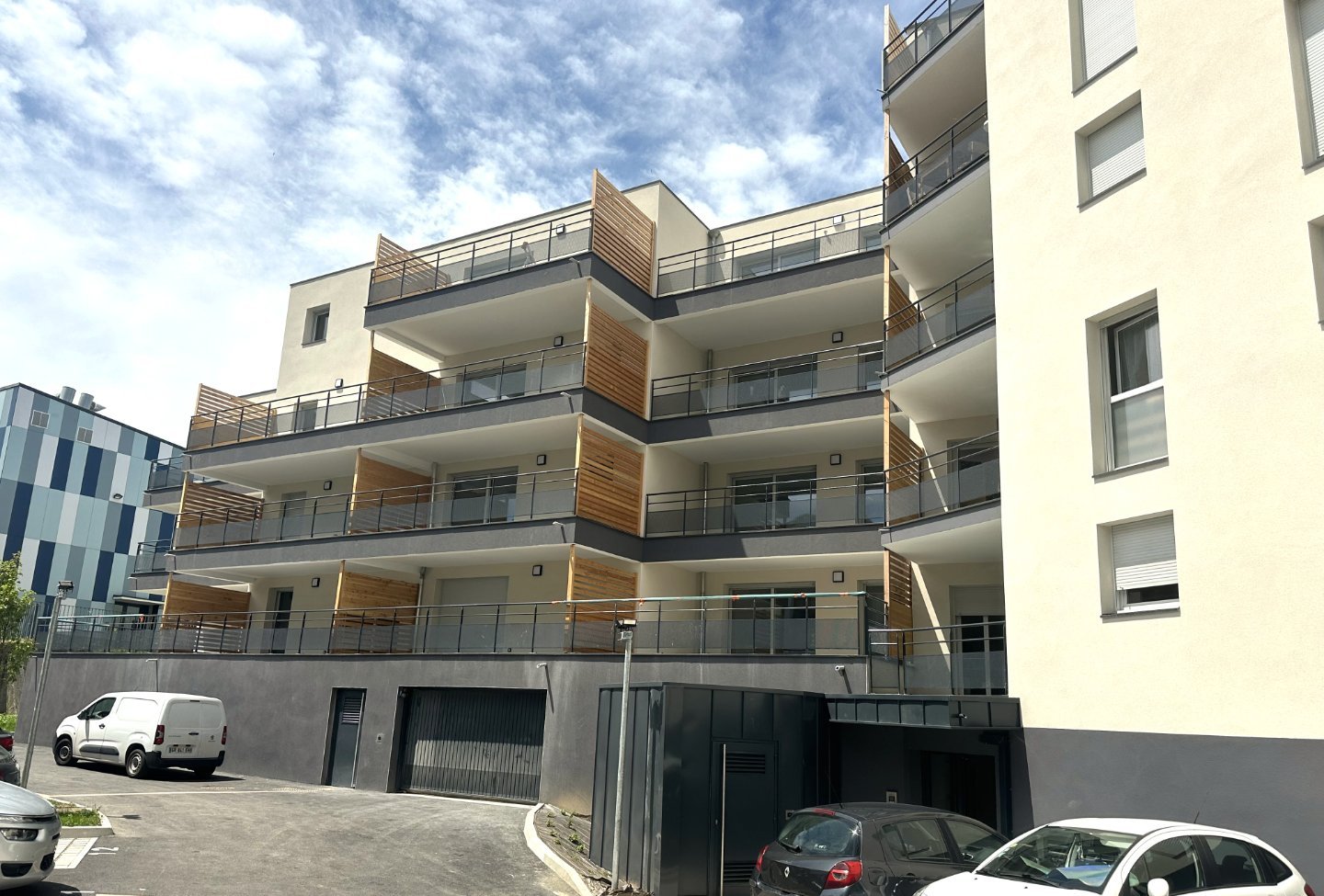 APPARTEMENT T3 A VENDRE - ST ETIENNE SOLAURE - 80.3 m2 - 229000€