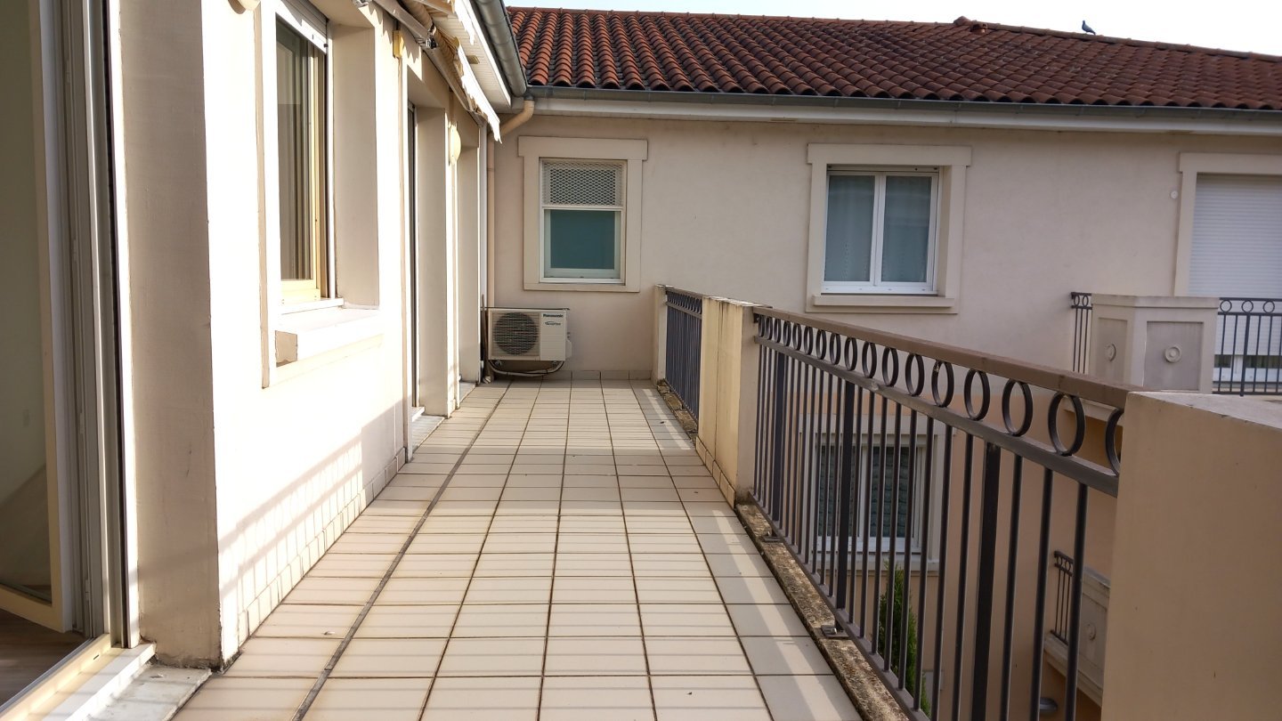 T3 avec terrasse A VENDRE - RIVE DE GIER St Jean - 74 m2 - 155000€
