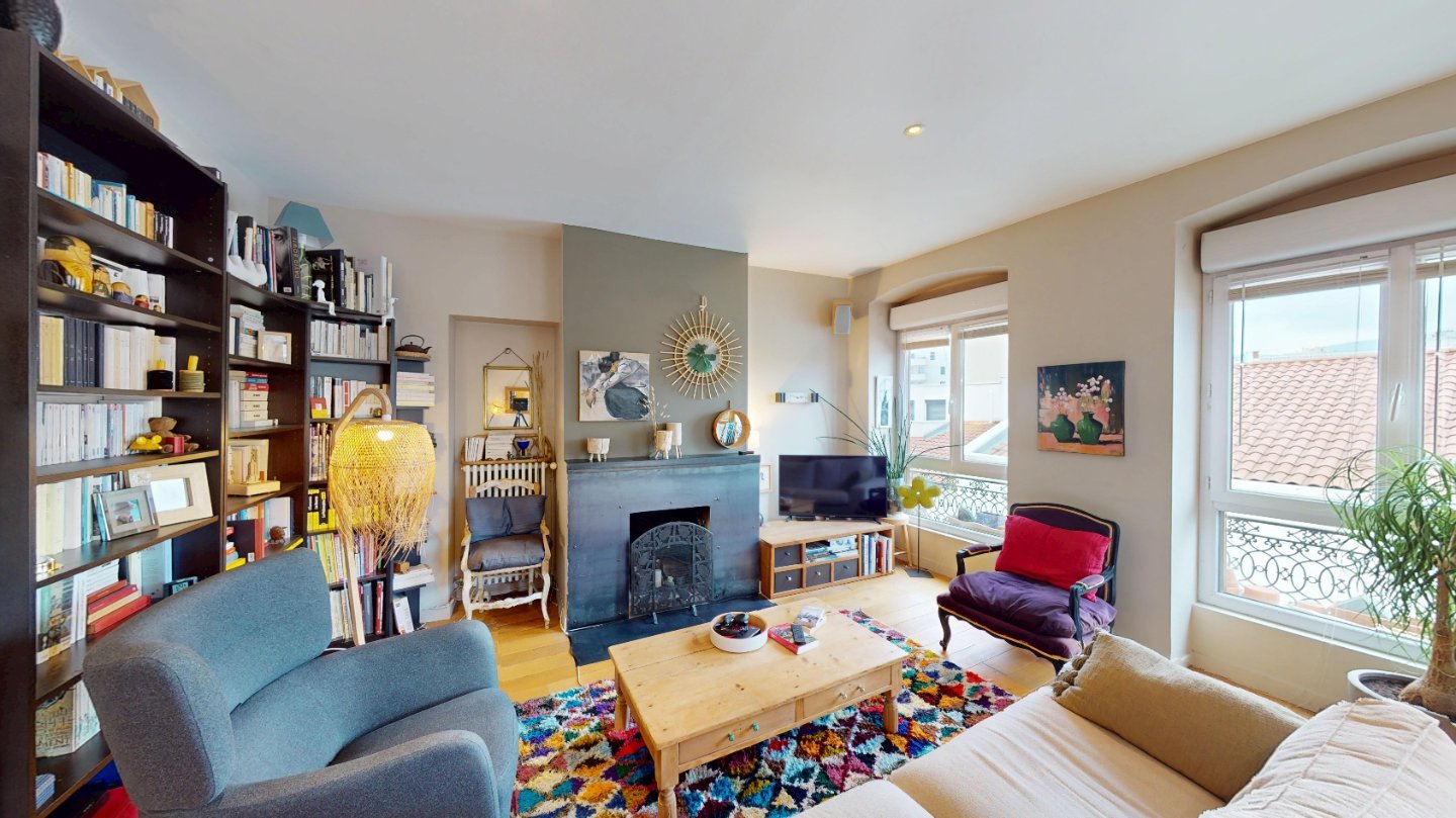 APPARTEMENT T5 A VENDRE - ST ETIENNE CENTRE VILLE - 129.51 m2 - 249000€