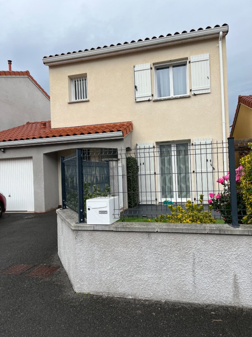 MAISON A VENDRE - BONSON - 84 m2 - 269000€