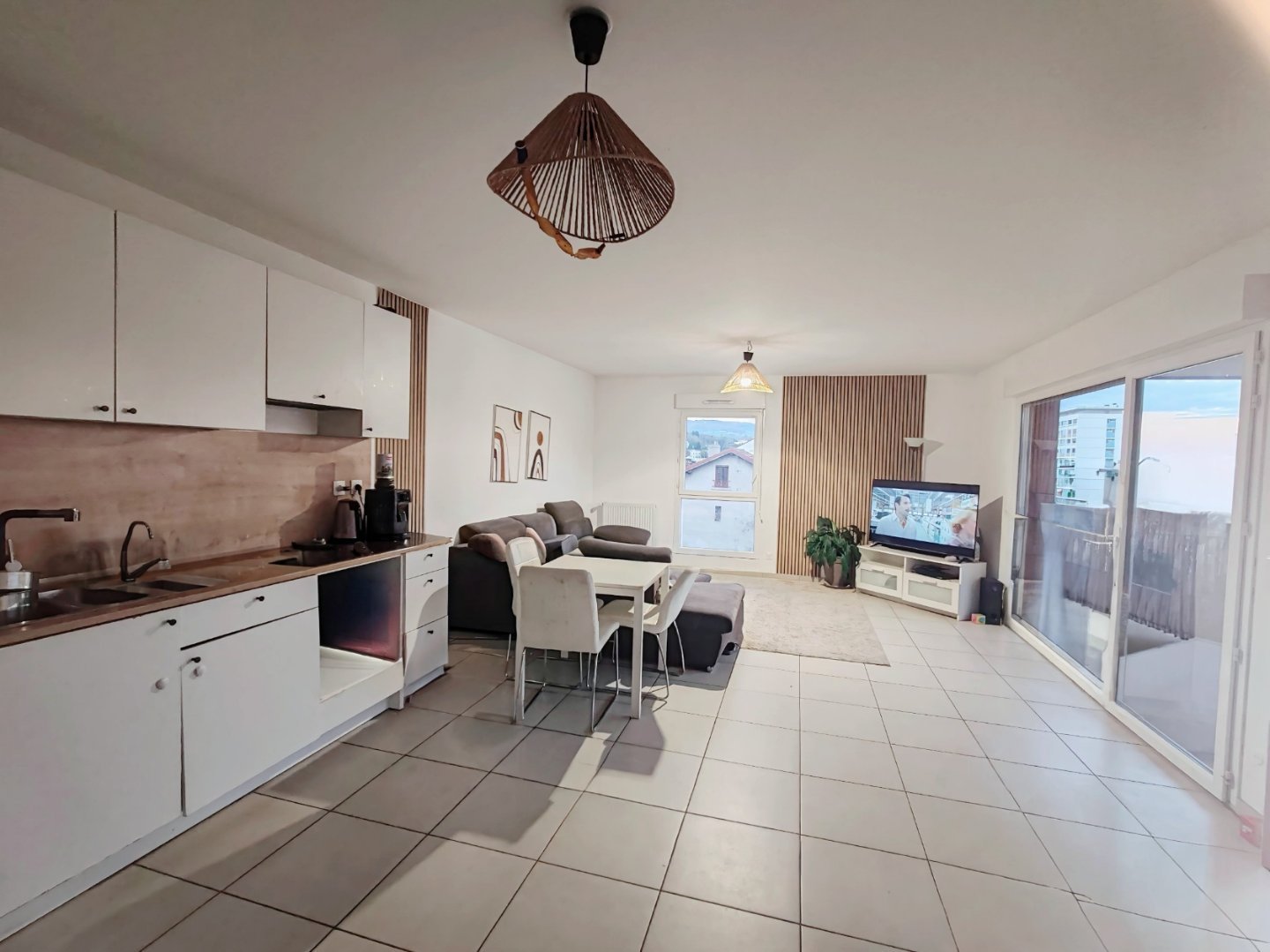 APPARTEMENT T3 A VENDRE - ST CHAMOND - 75 m2 - 175000€