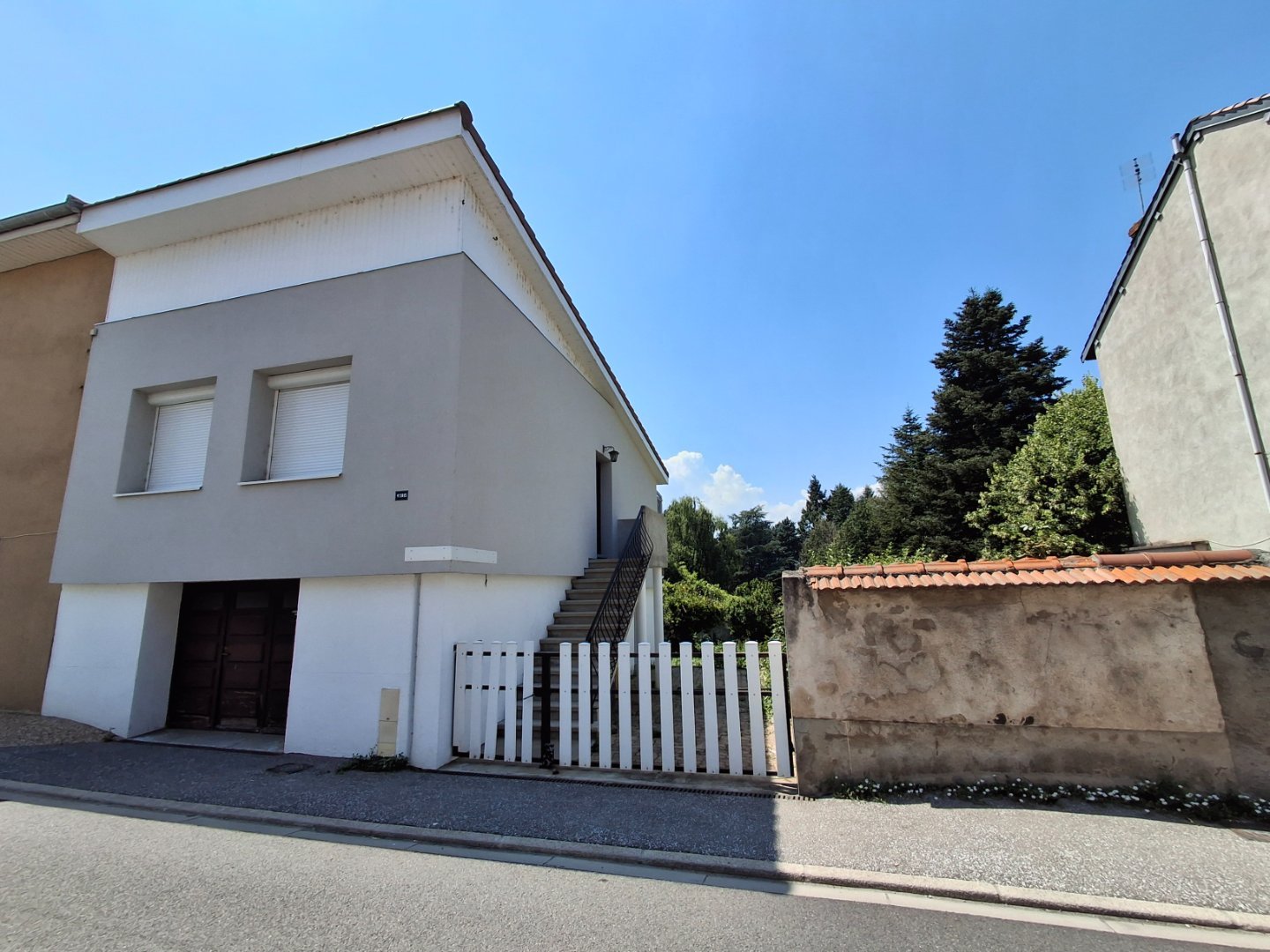 MAISON A VENDRE - SURY LE COMTAL - 60 m2 - 160000€