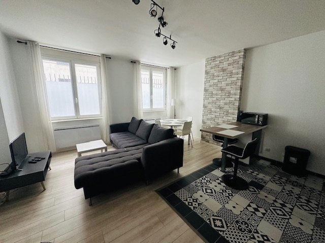 T3 Meubl� en RDC A LOUER - ST ETIENNE CARNOT/JEAN JAURES/JACQUARD - 63.85 m2 - 620�&euro; charges comprises par mois