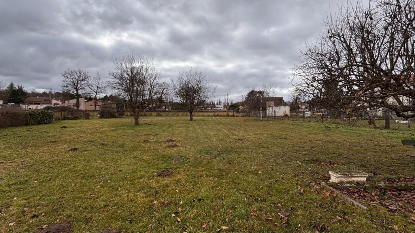 Parcelle de terrain � b�tir A VENDRE - BAS EN BASSET - 1226 m2 - 106�000�&euro;