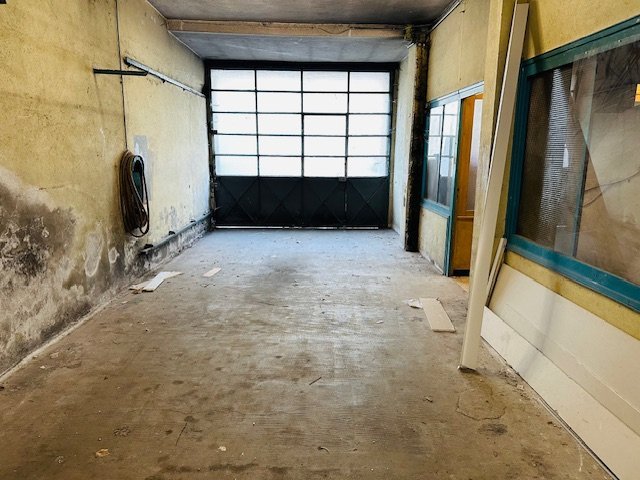 ENTREPOT A LOUER - ST ETIENNE BADOUILLERE - 190 m2 - 600�&euro; HC par mois