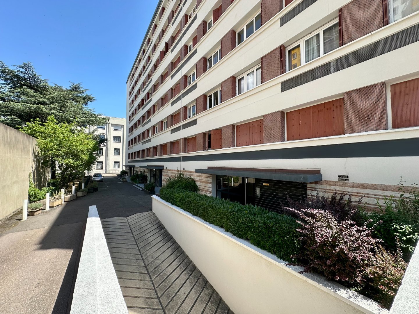 APPARTEMENT T4 A VENDRE - ST ETIENNE BELLEVUE - 67.78 m2 - 95�000�&euro;