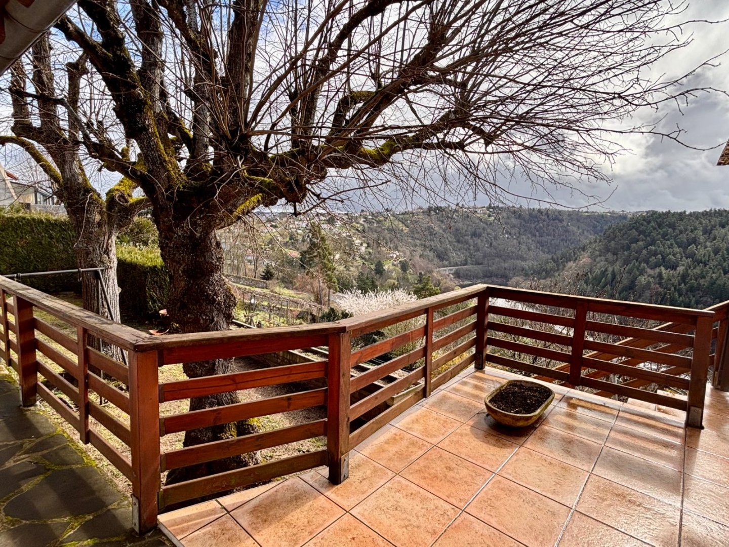 MAISON A VENDRE - BAS EN BASSET - 143 m2 - 220�000�&euro;