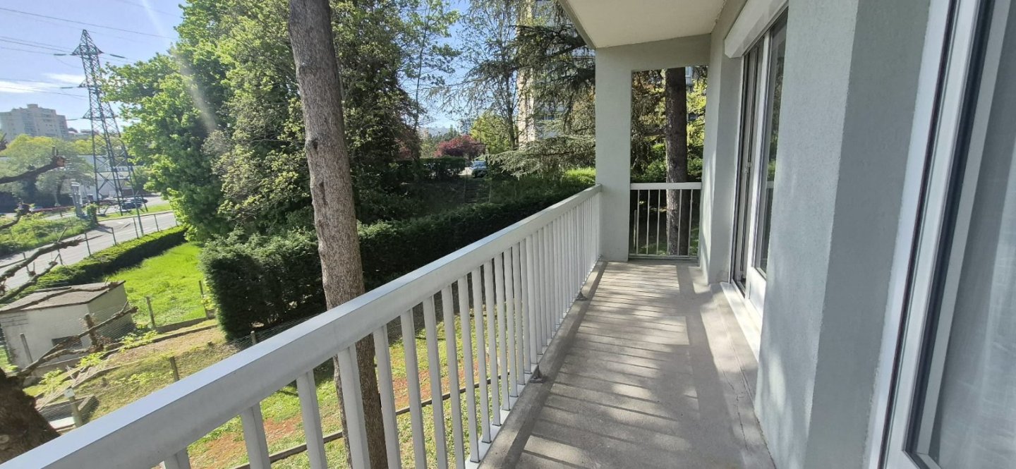 APPARTEMENT T4 A VENDRE - ST ETIENNE MONTAUD - 80 m2 - 139 000 &euro;