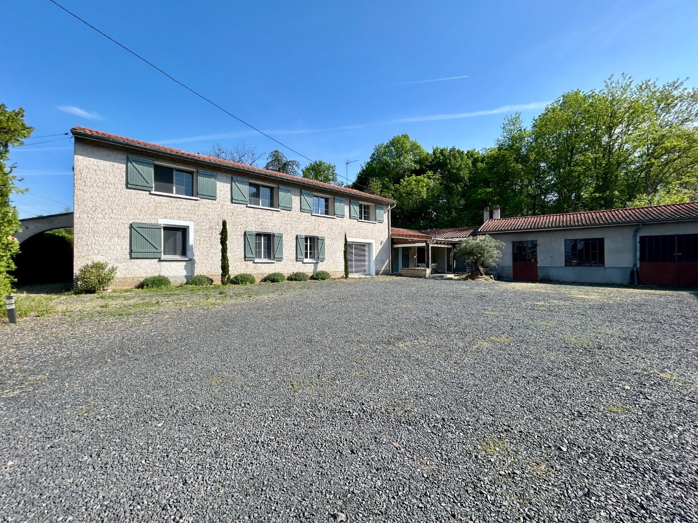 MAISON A VENDRE - VEAUCHETTE - 234.96 m2 - 529 000 &euro;