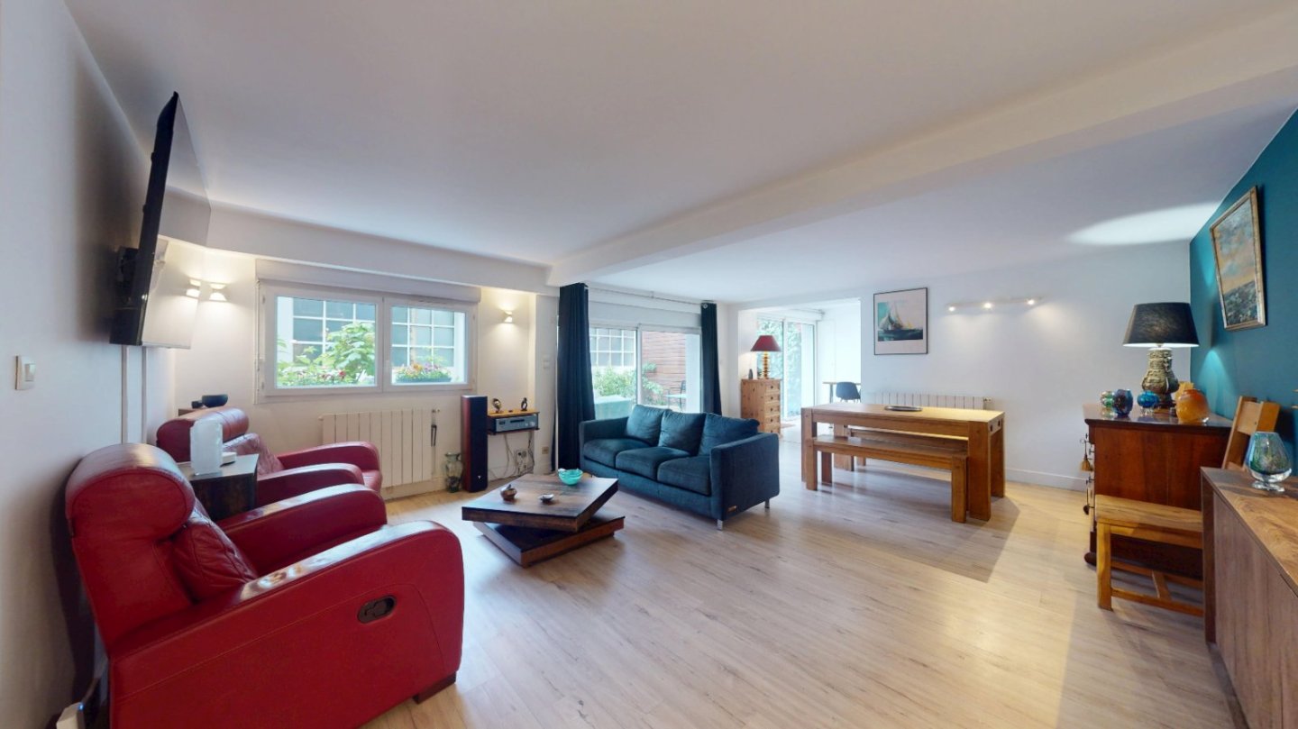 MAISON A VENDRE - ST ETIENNE CHATEAUCREUX - 127.9 m2 - 289 000 &euro;
