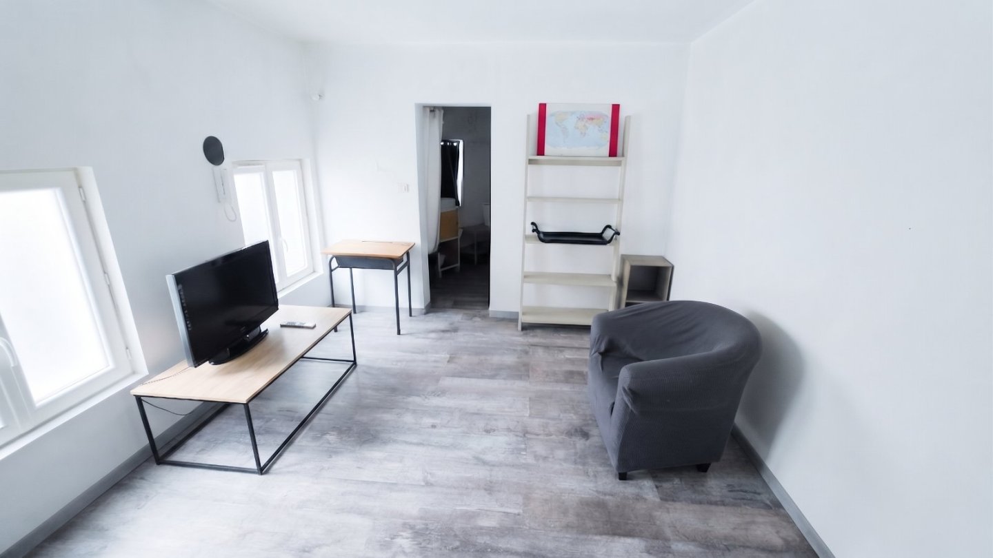 APPARTEMENT T2 A VENDRE - ST ETIENNE CENTRE VILLE - 23.51 m2 - 44 500 &euro;