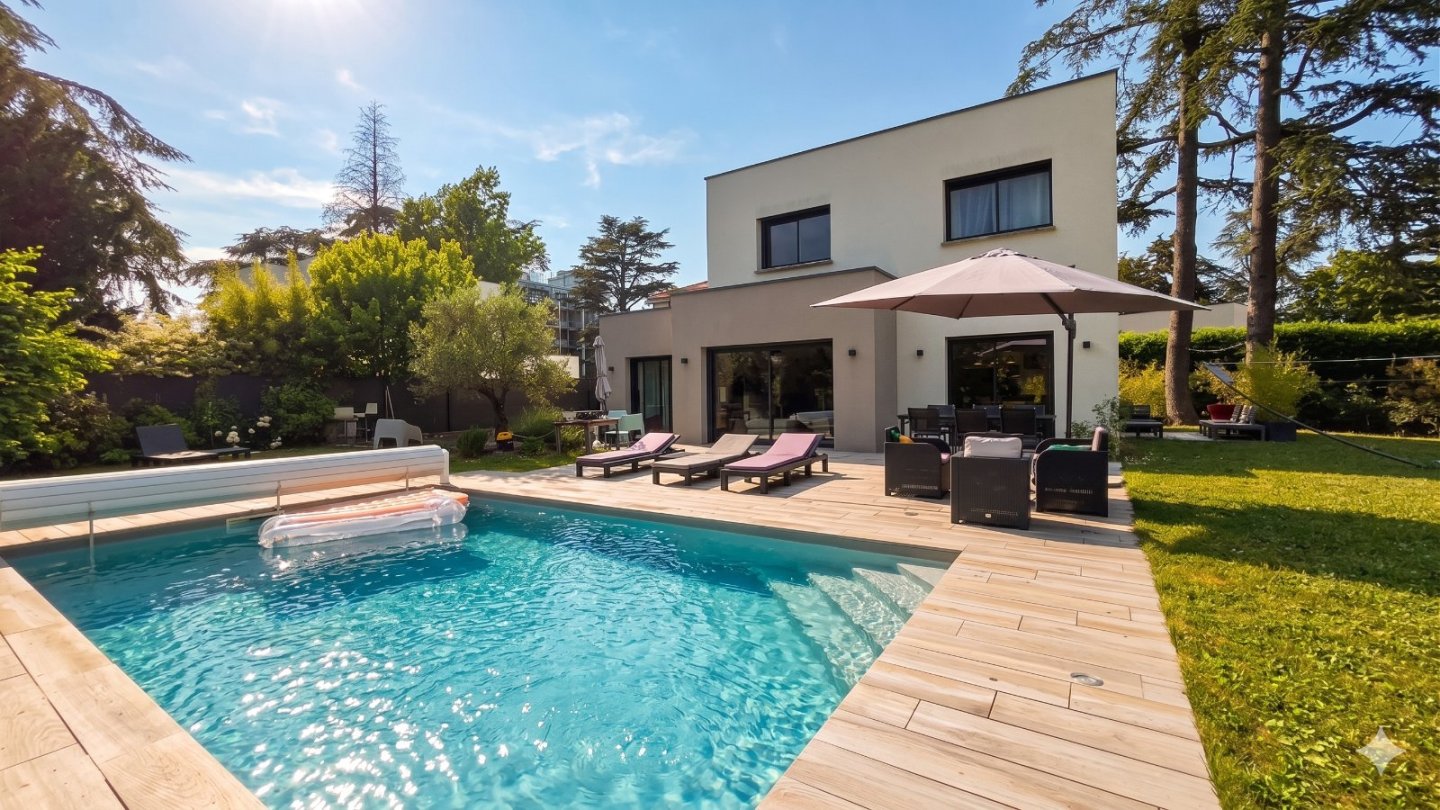 MAISON A VENDRE - ST ETIENNE BEL AIR - 123.3 m2 - 472 500 &euro;