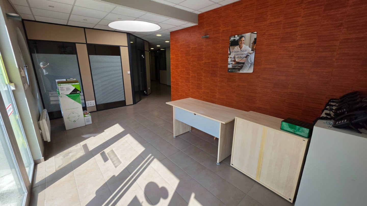 BUREAU A VENDRE - ST ETIENNE LA METARE - 223.6 m2 - 369 000 &euro; 