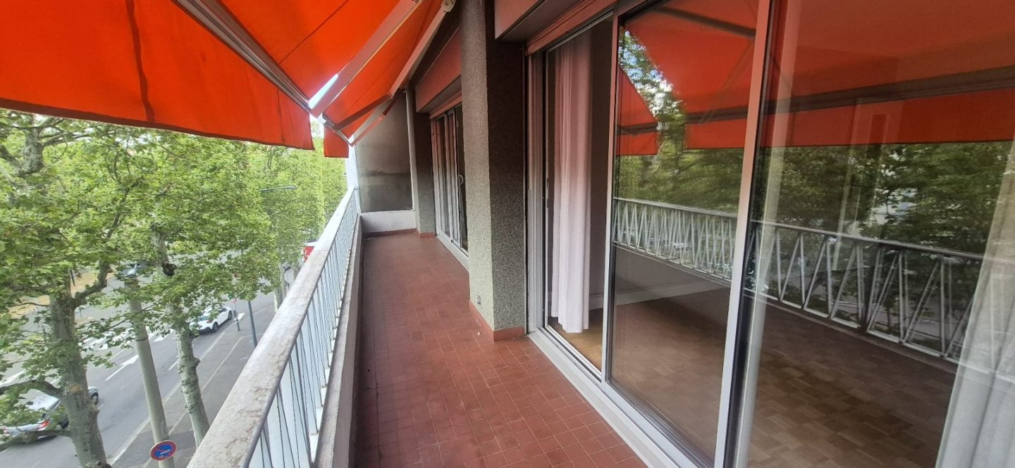 T4 A VENDRE - ST ETIENNE FAURIEL - 106 m2 - 164 000 &euro;
