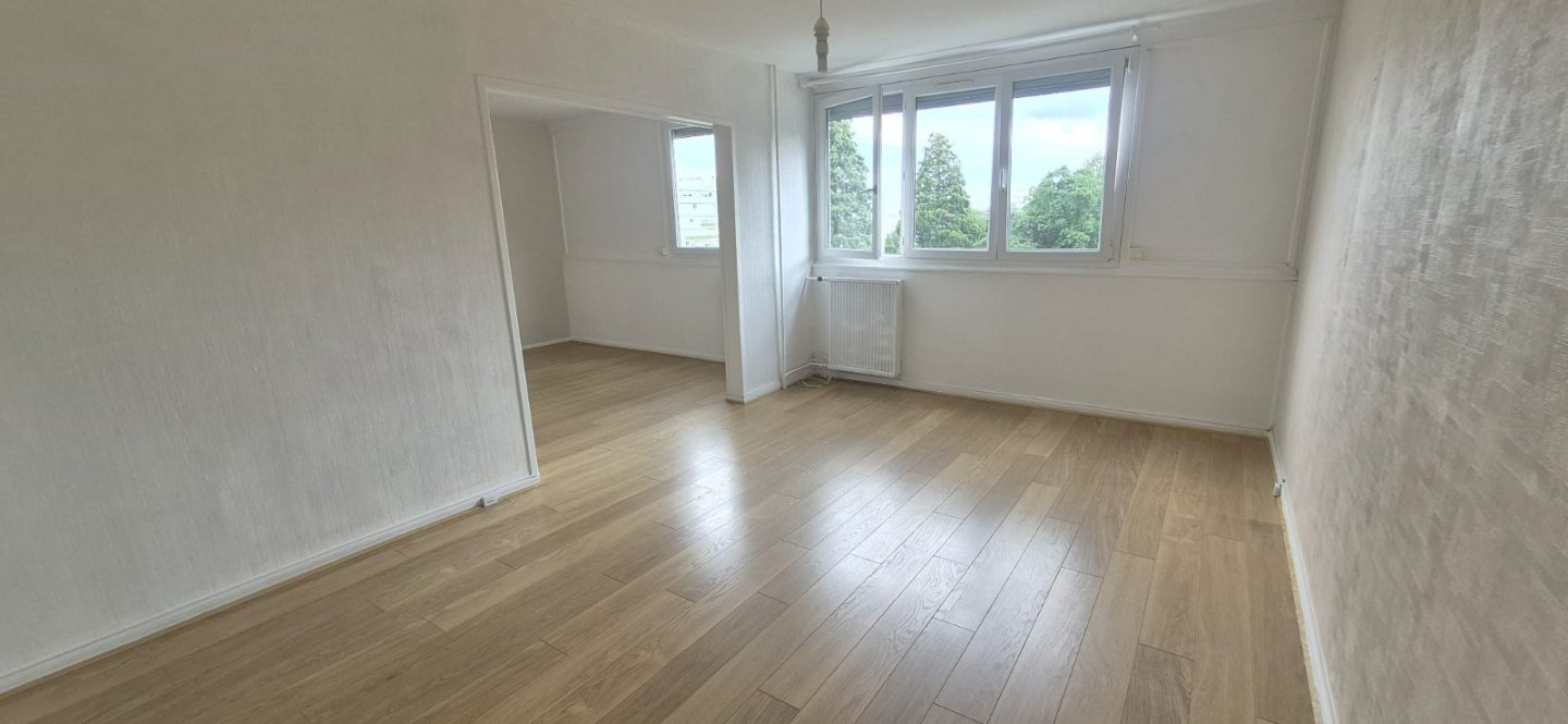 APPARTEMENT T4 A VENDRE - ST ETIENNE LA METARE - 80 m2 - 75 000 &euro;