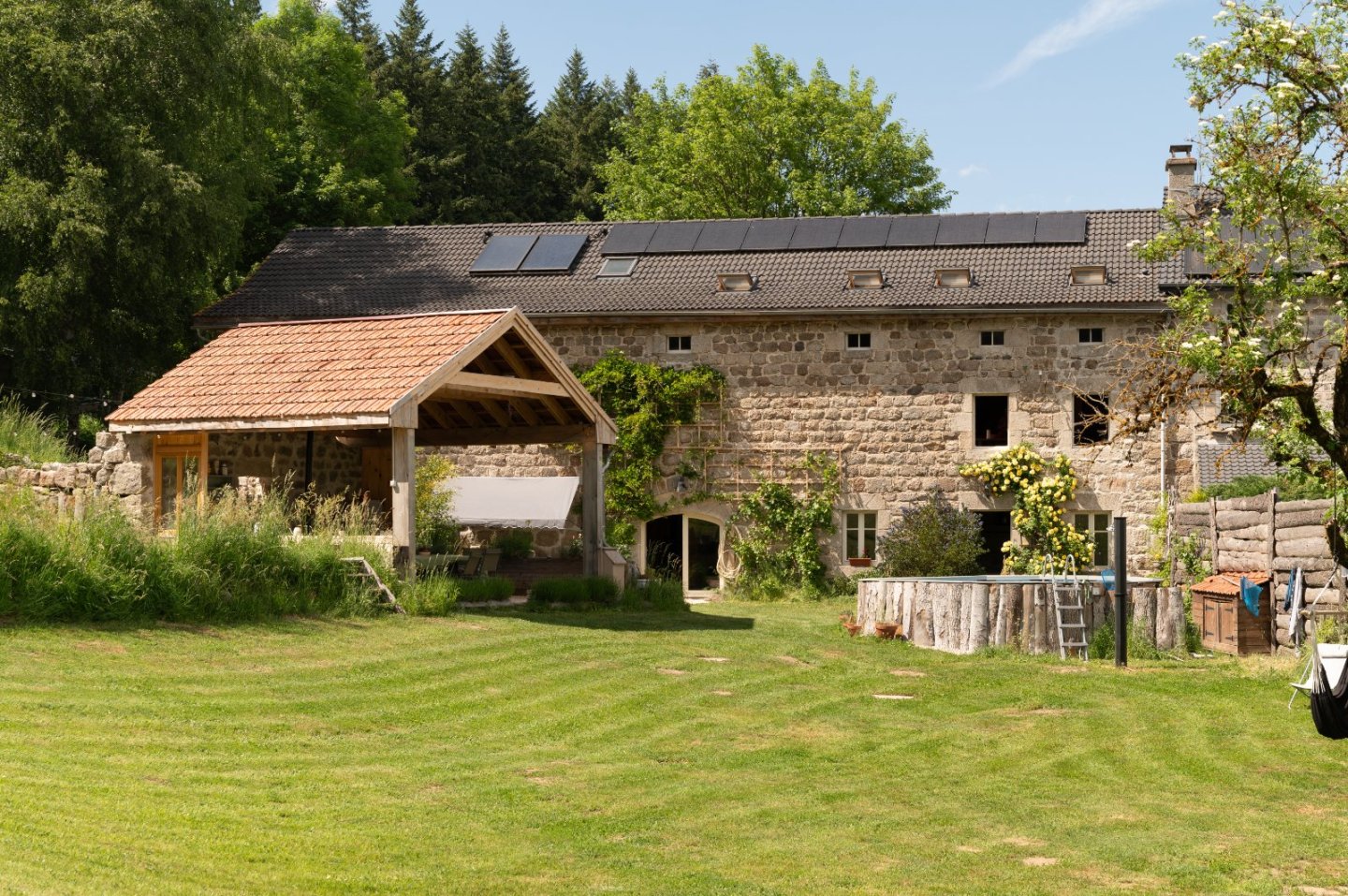 Corps de ferme en pierre A VENDRE - TENCE - 338 m2 - 540 000 &euro;