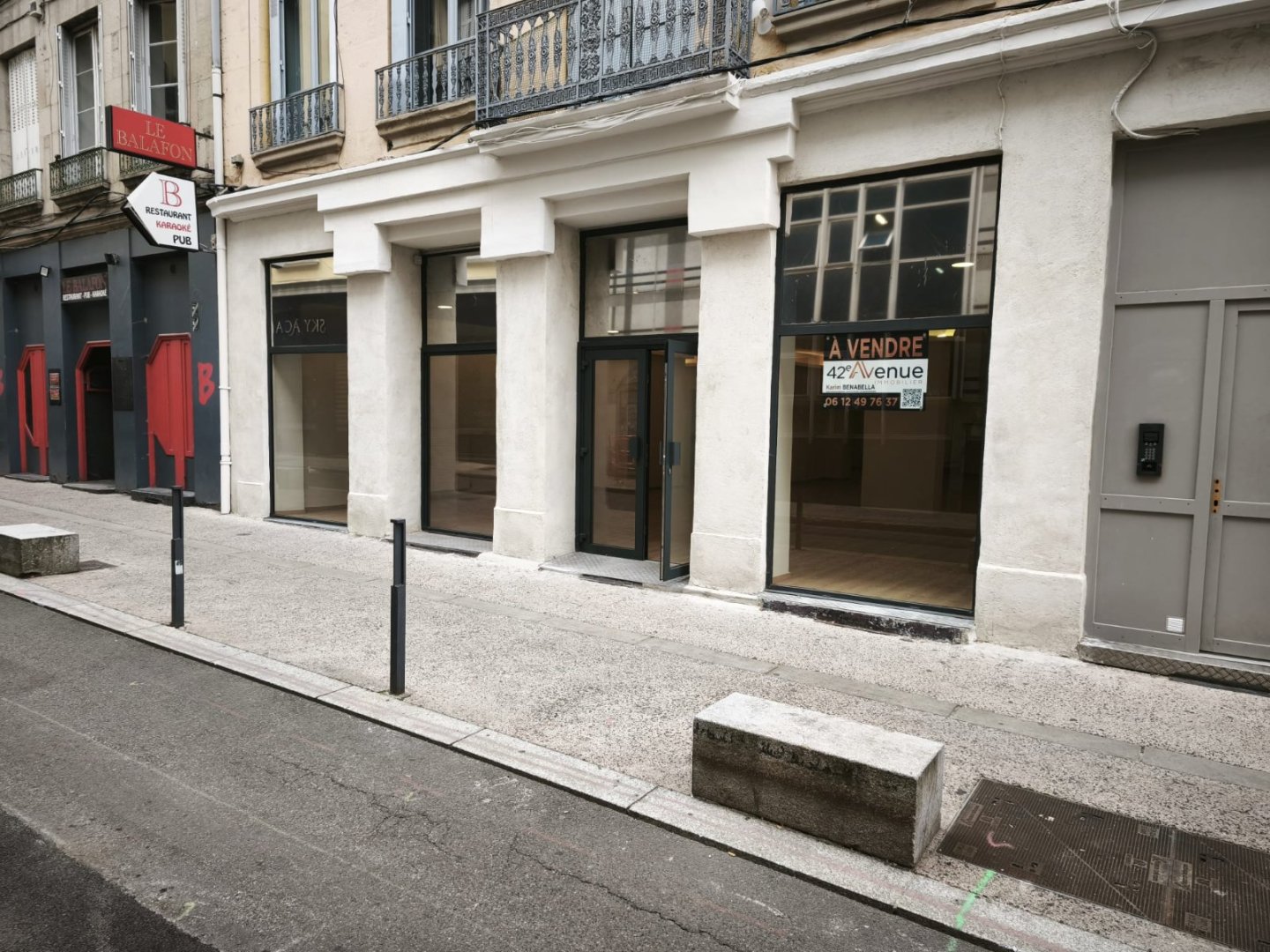 LOCAL COMMERCIAL A VENDRE - ST ETIENNE CENTRE VILLE - 284 m2 - 269 000 &euro; 