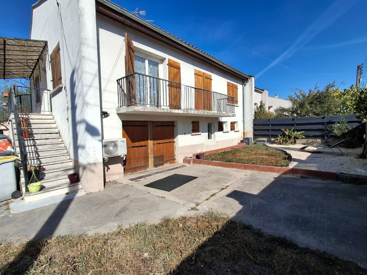 MAISON A VENDRE - SAVIGNEUX - 140 m2 - 235 000 &euro;