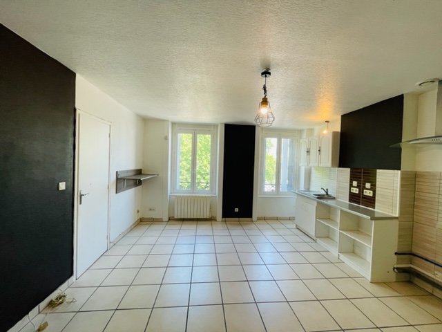 APPARTEMENT T2 A LOUER - ST ETIENNE TREFILERIE/CENTRE DEUX - 34.81 m2 - 390€ charges comprises par mois