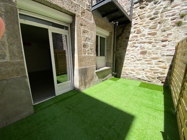 APPARTEMENT T2 A LOUER - ST ETIENNE BADOUILLERE - 44.2 m2 - 437€ charges comprises par mois