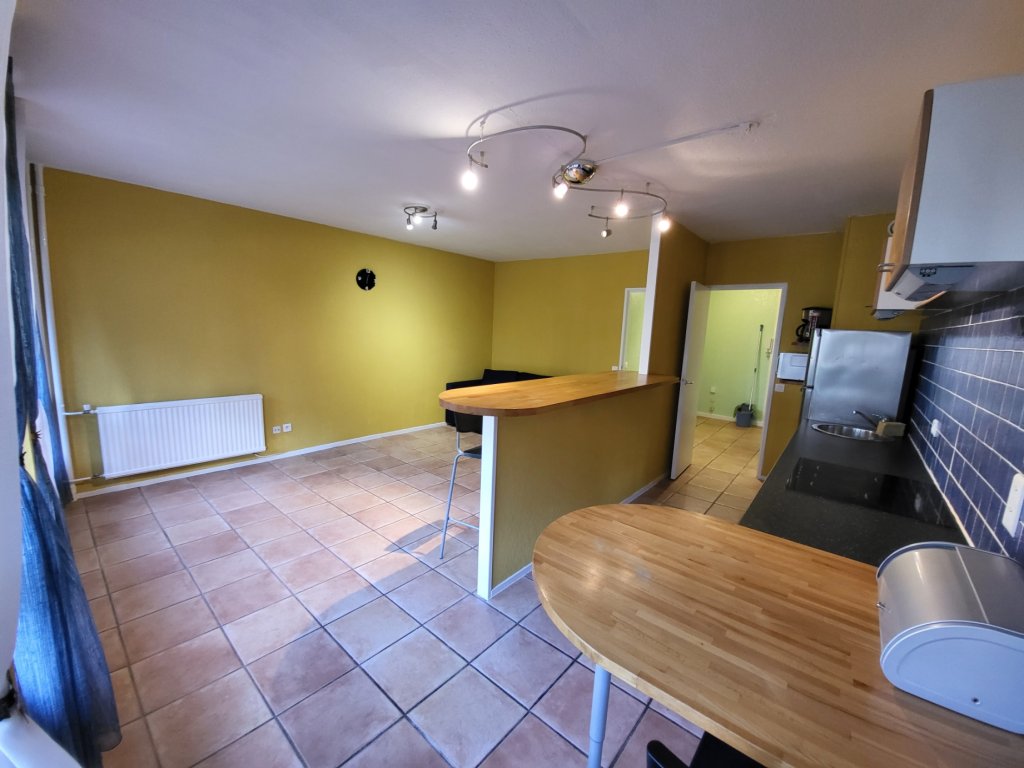 T2 Meublé + Garage A LOUER - ST ETIENNE FACULTE   CENTRE DEUX - 52.28 m2 - 495 &euro; charges comprises par mois