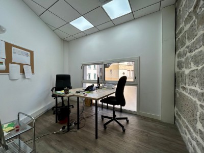 BUREAU A LOUER - ST ETIENNE BELLEVUE - 275 m2 - 2000€ HC par mois
