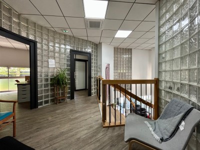 BUREAU A LOUER - ST ETIENNE BELLEVUE - 275 m2 - 2000€ HC par mois