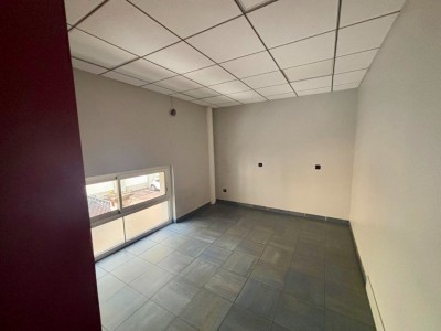 BUREAU A LOUER - ST ETIENNE BELLEVUE - 275 m2 - 2000€ HC par mois