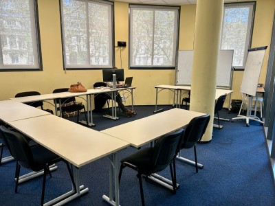 Surface de bureau  la location A LOUER - ST ETIENNE FAURIEL - 188 m2 - 1667€ HC et HT par mois