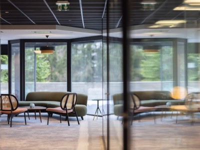Bureaux à louer A LOUER - ST ETIENNE FAURIEL - 327 m2 - 6 500 € HC et HT par mois