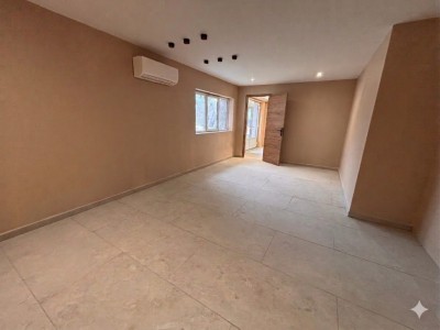BUREAU A LOUER - STE SIGOLENE - 21.33 m2 - 200 € HC par mois
