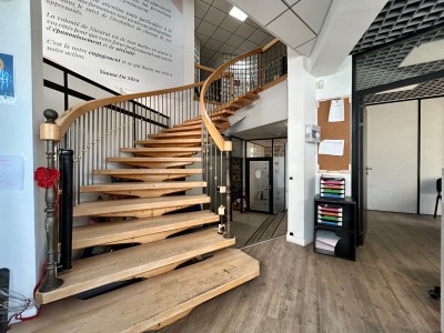 BUREAU A VENDRE - ST ETIENNE BELLEVUE - 275 m2 - 440000€ 