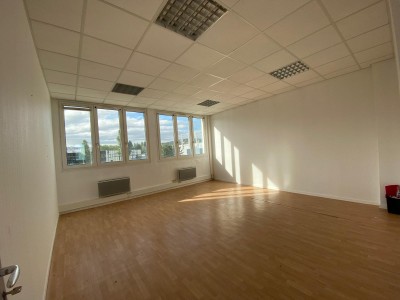 BUREAU A VENDRE - ST ETIENNE LA TERRASSE - 201.23 m2 - 185 000 €