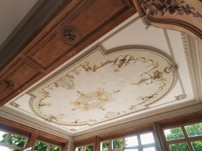 CHATEAU A VENDRE - LE CHAMBON FEUGEROLLES - 570 m2 - 680000€