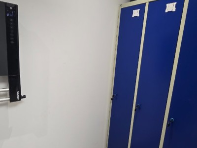 ENTREPOT A VENDRE - ROCHE LA MOLIERE - 581 m2 - 410 000 €