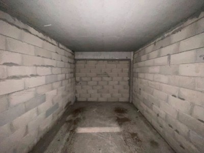 GARAGE A LOUER - ST ETIENNE BELLEVUE/SOLAURE/JOMAYERE - 57 € charges comprises par mois