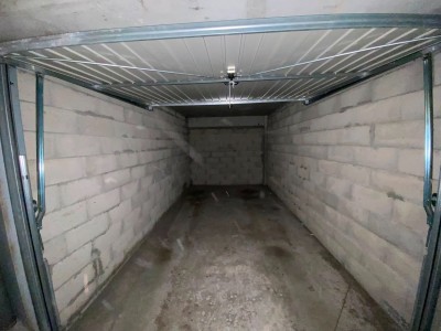 GARAGE A LOUER - ST ETIENNE BELLEVUE/SOLAURE/JOMAYERE - 57 € charges comprises par mois
