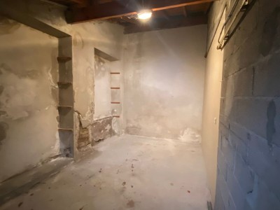 GARAGE A LOUER - ST ETIENNE CHARITE - 60€ charges comprises par mois