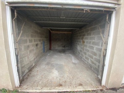 GARAGE - ST ETIENNE CHATEAUCREUX - LOUÉ